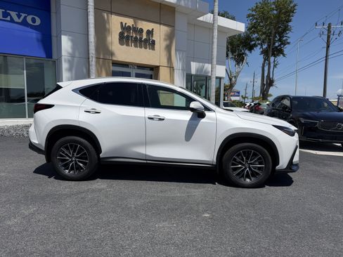 Used 2025 Lexus NX 250 FWD w/ Towing Package (2000 Lbs) image 2
