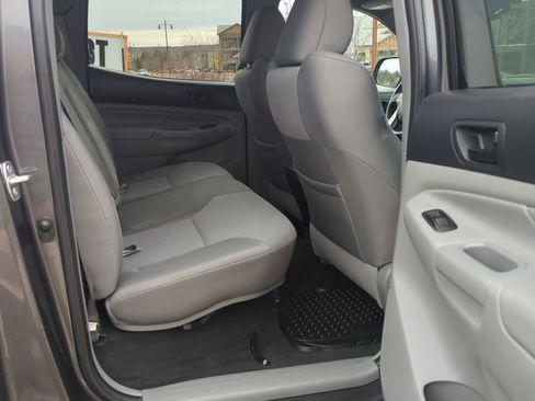 Used 2013 Toyota Tacoma w/ TRD Off-Road Pkg image 15