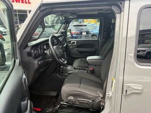 Used 2021 Jeep Wrangler Unlimited Sport AWD/4WD image 14