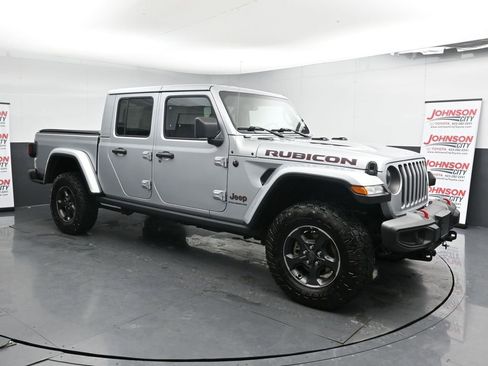 Used 2023 Jeep Gladiator Rubicon w/ Cold Weather Group image 2