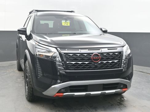 New 2026 Nissan Pathfinder Rock Creek AWD/4WD image 2