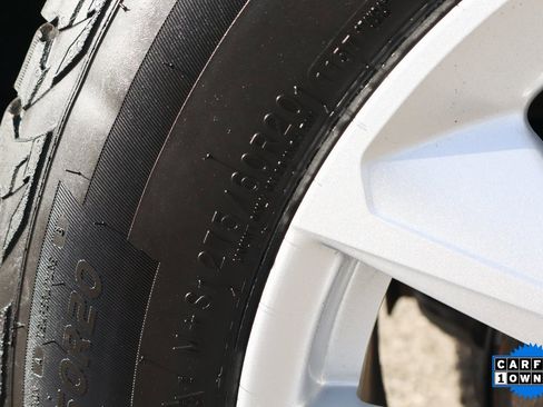 Used 2020 Chevrolet Silverado 1500 Custom w/ Trailering Package image 38