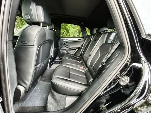 Certified 2026 Porsche Macan image 27