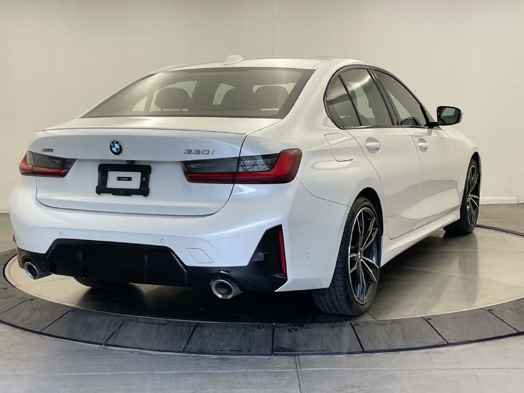Used 2024 BMW 330i xDrive Sedan w/ M Sport Package AWD/4WD image 5