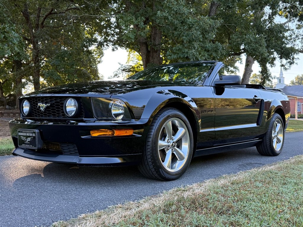 Used 2007 Ford Mustang GT RWD image 7