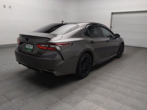 Used 2022 Toyota Camry SE FWD image 9