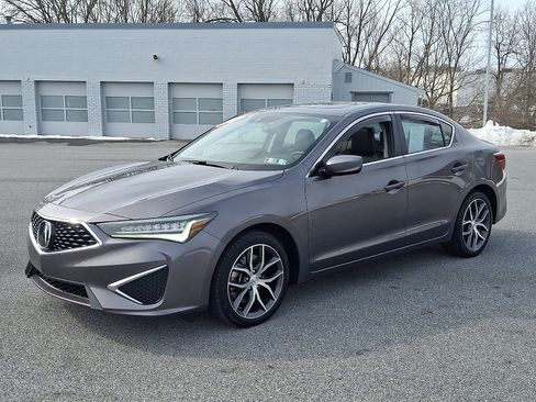 Used 2021 Acura ILX w/ Premium Package image 3