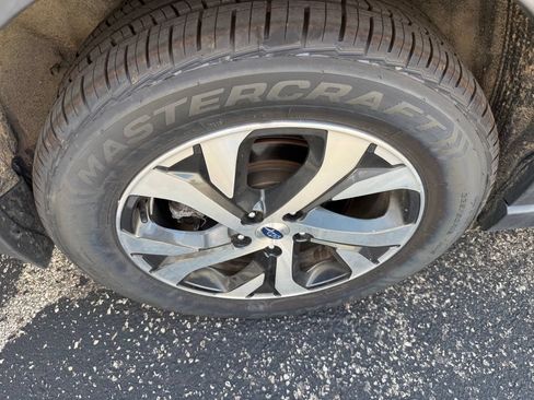 Used 2021 Subaru Outback Touring XT AWD/4WD image 5