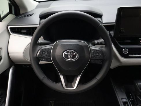 Certified 2026 Toyota Corolla Cross LE FWD image 23