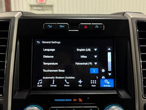 Used 2018 Ford F150 Lariat w/ Equipment Group 502A Luxury AWD/4WD image 29