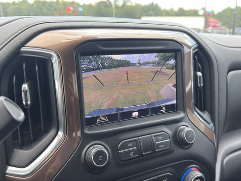 Used 2020 Chevrolet Silverado 2500 High Country AWD/4WD image 18