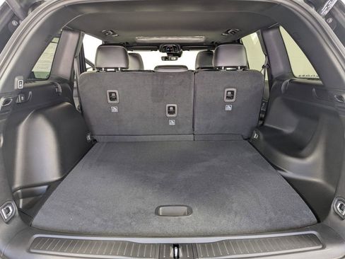 New 2025 Jeep Grand Cherokee Altitude image 31