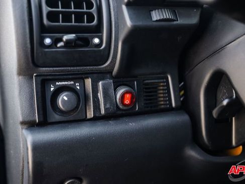 Used 2004 Land Rover Discovery SE AWD/4WD image 78
