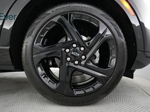 Used 2024 Chevrolet Equinox EV RS FWD image 22