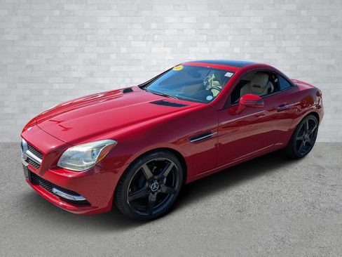 Used 2013 Mercedes-Benz SLK 250 image 9