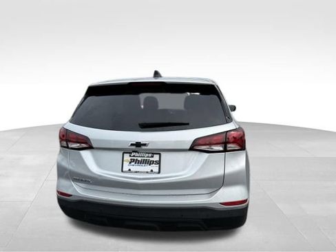 Certified 2022 Chevrolet Equinox LS w/ LS Convenience Package FWD image 11