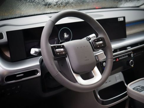 New 2026 Hyundai Ioniq 9 SEL image 11