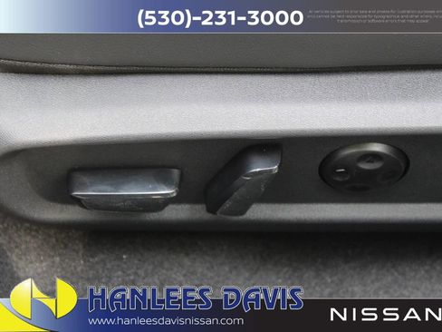 New 2026 Nissan Sentra SR w/ SR Premium Package FWD image 13