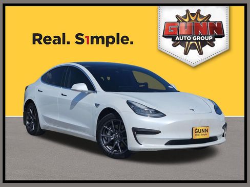 Used 2020 Tesla Model 3 Standard Range Plus image 1