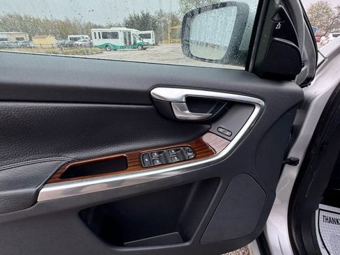 Used 2014 Volvo XC60 T6 image 12