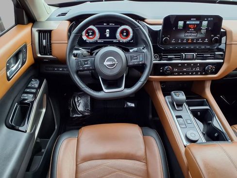 Certified 2023 Nissan Pathfinder Platinum w/ Cargo Package image 4