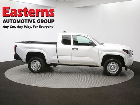 Used 2024 Toyota Tacoma SR image 42