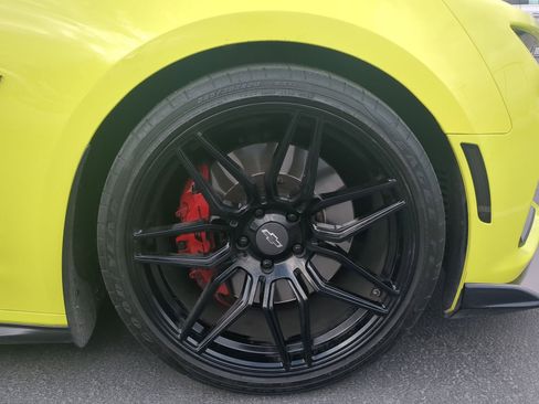 Used 2021 Chevrolet Camaro SS image 28