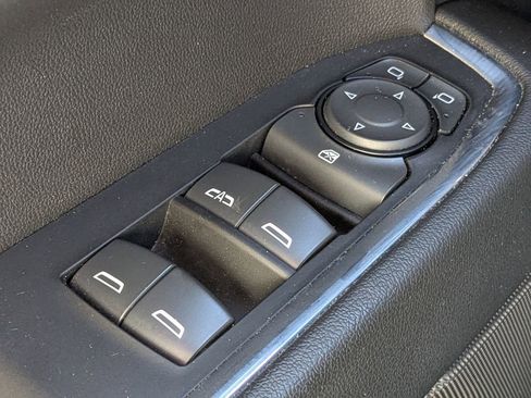 Used 2025 Chevrolet Silverado 1500 LT image 24