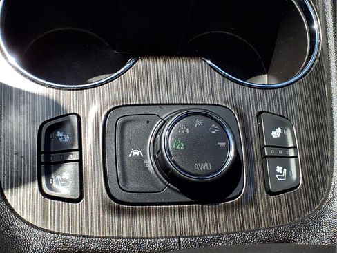 Used 2023 GMC Acadia SLT w/ Technology Package AWD/4WD image 24