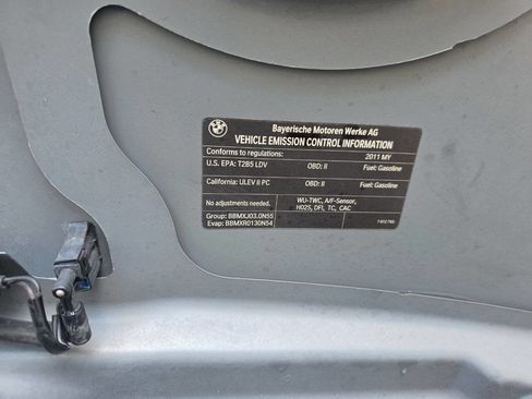 Used 2011 BMW 135i Coupe w/ Premium Pkg image 25