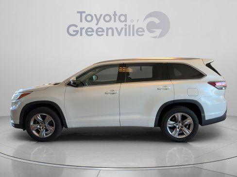 Used 2015 Toyota Highlander Limited FWD image 2