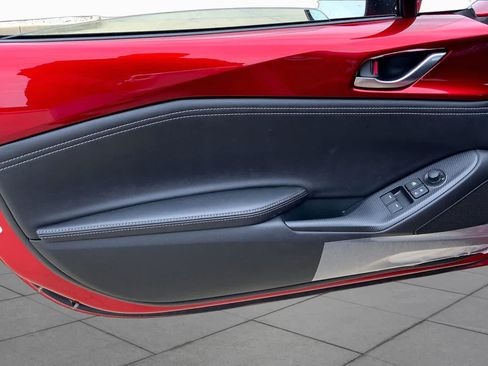 New 2026 MAZDA MX-5 Miata RF Grand Touring RWD image 10