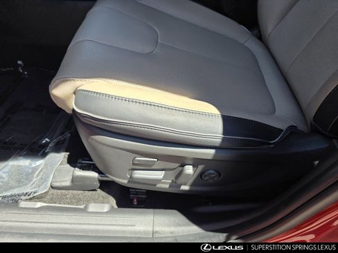 Used 2023 Hyundai Santa Fe Limited AWD/4WD image 15