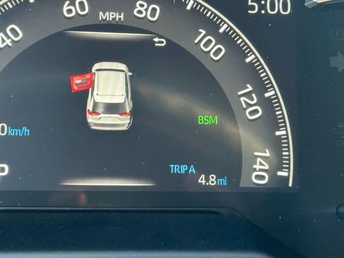 Used 2025 Toyota RAV4 XLE image 15