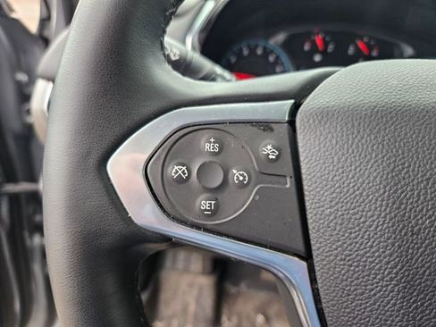 Used 2023 Chevrolet Traverse LT image 14