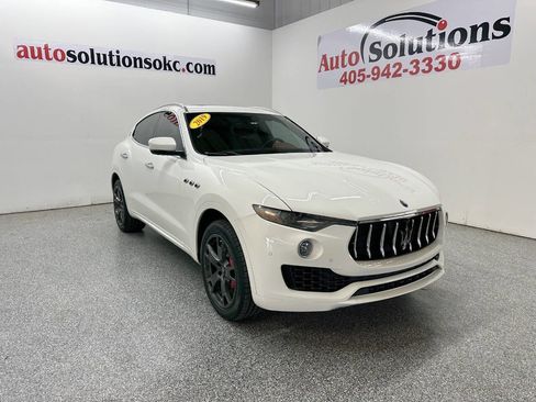 Used 2019 Maserati Levante S image 1