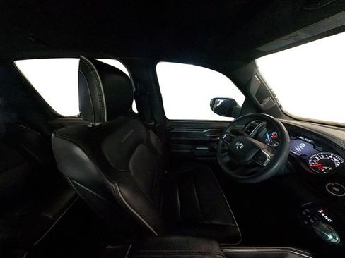 Used 2025 RAM 1500 Laramie image 36