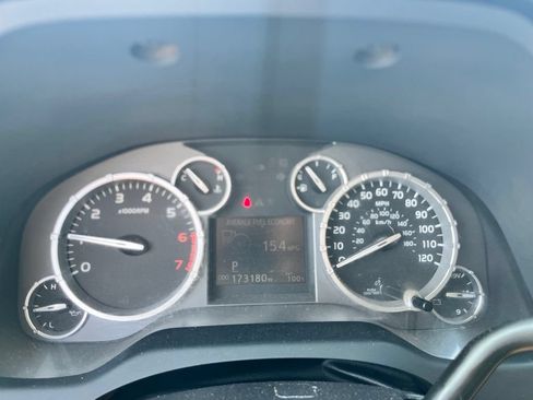 Used 2015 Toyota Tundra SR5 AWD/4WD image 7