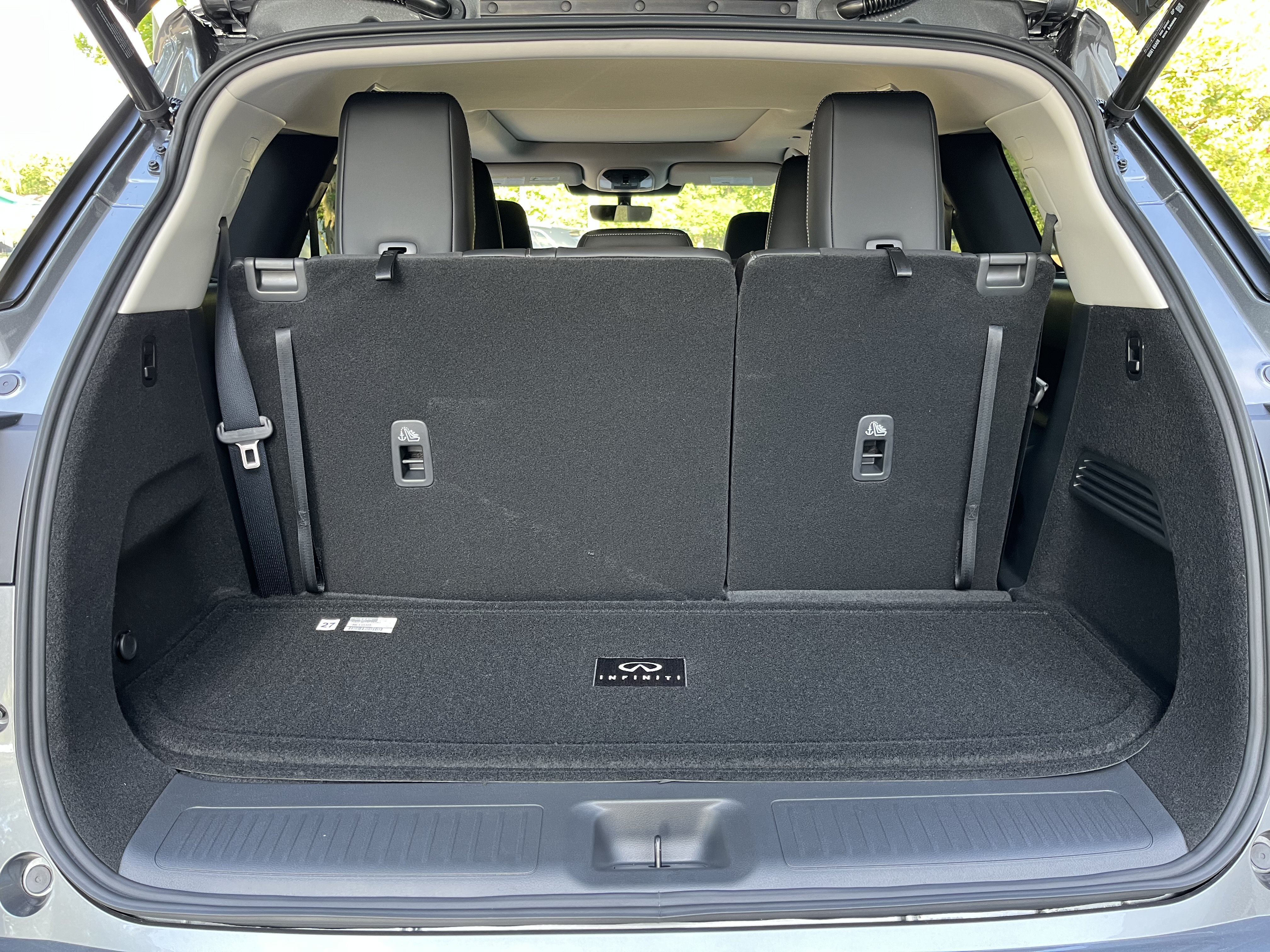 New 2027 INFINITI QX60 Luxe w/ Cargo Package FWD image 19