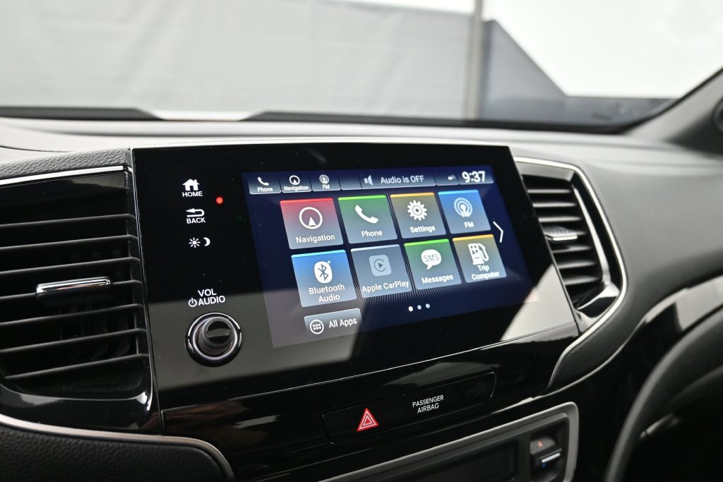Used 2025 Honda Passport Black Edition image 41