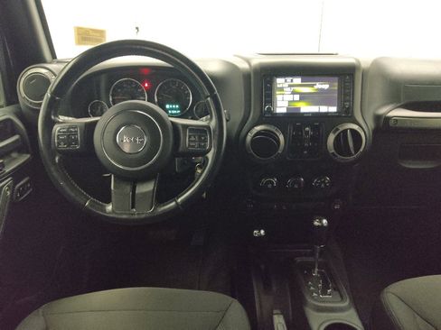 Used 2016 Jeep Wrangler Unlimited Sport w/ Quick Order Package 24S AWD/4WD image 22