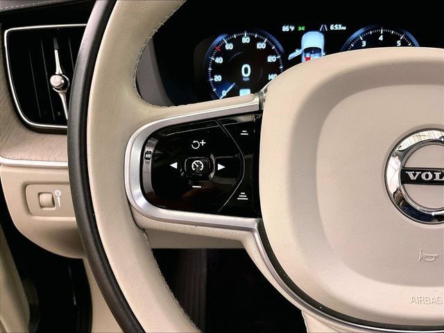 Used 2020 Volvo XC60 T6 Inscription w/ Protection Package Premier AWD/4WD image 18