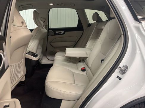 Used 2023 Volvo XC60 B5 Ultimate AWD/4WD image 35