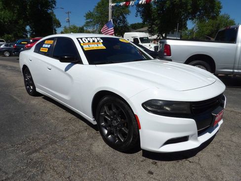 Used 2016 Dodge Charger SXT w/ Rallye Group RWD image 3