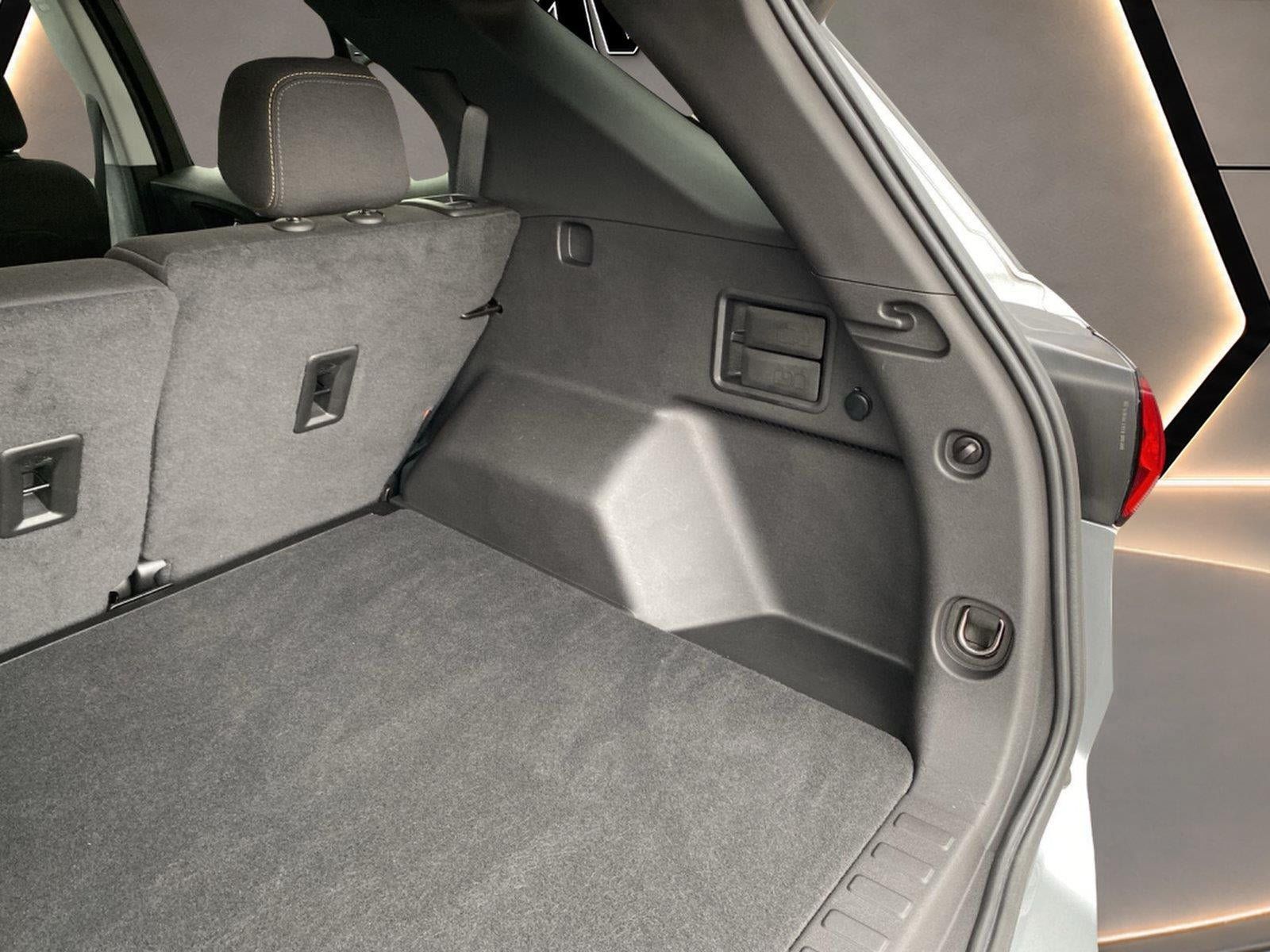 Used 2024 Chevrolet Equinox LT w/ LPO, Floor Liner Package AWD/4WD image 31