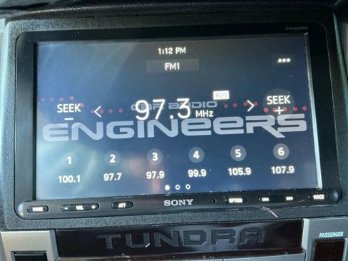 Used 2017 Toyota Tundra SR5 image 22