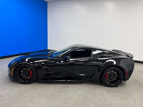 Used 2019 Chevrolet Corvette Grand Sport w/ Carbon Flash Badge Package RWD image 6