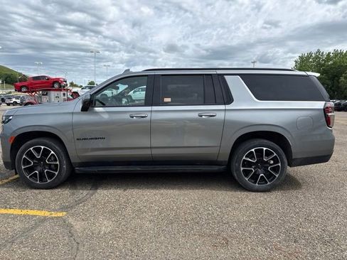 Used 2023 Chevrolet Suburban RST w/ Luxury Package AWD/4WD image 7