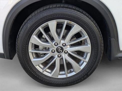 Certified 2025 INFINITI QX50 Luxe image 24