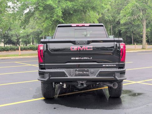 New 2026 GMC Sierra 2500 Denali w/ Denali Reserve Package AWD/4WD image 4